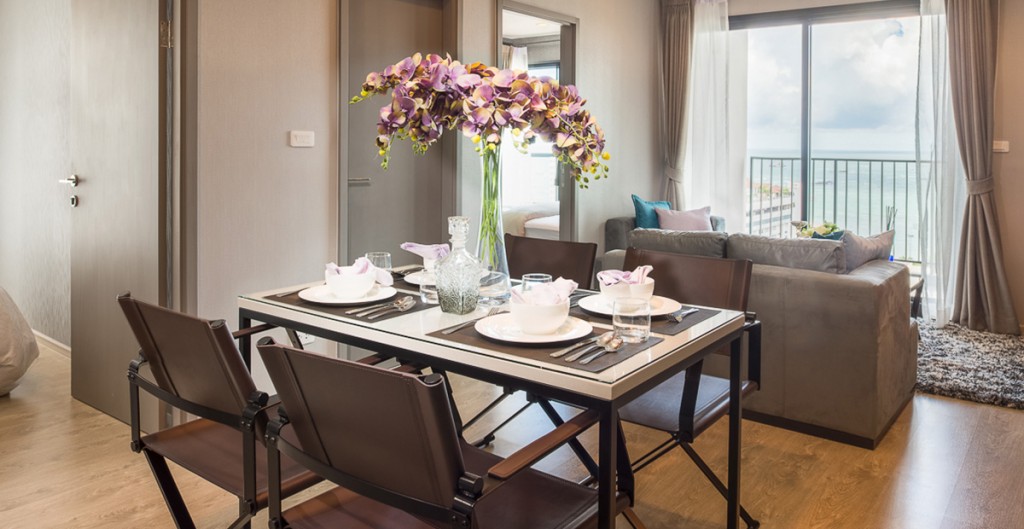 芭提雅贝斯公寓 一期 The BASE Central Pattaya